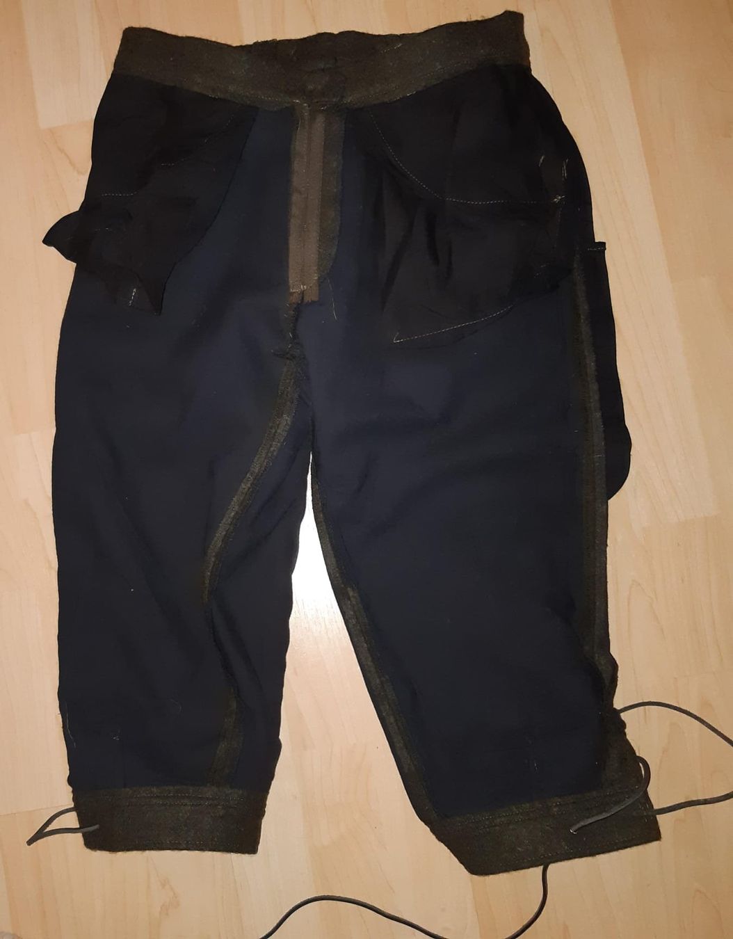 Pantaloni: Damen Trachten Hose, Gr. 36 – Nuovo (secondo la descrizione) da Sachseln venduto da volvoc70 3