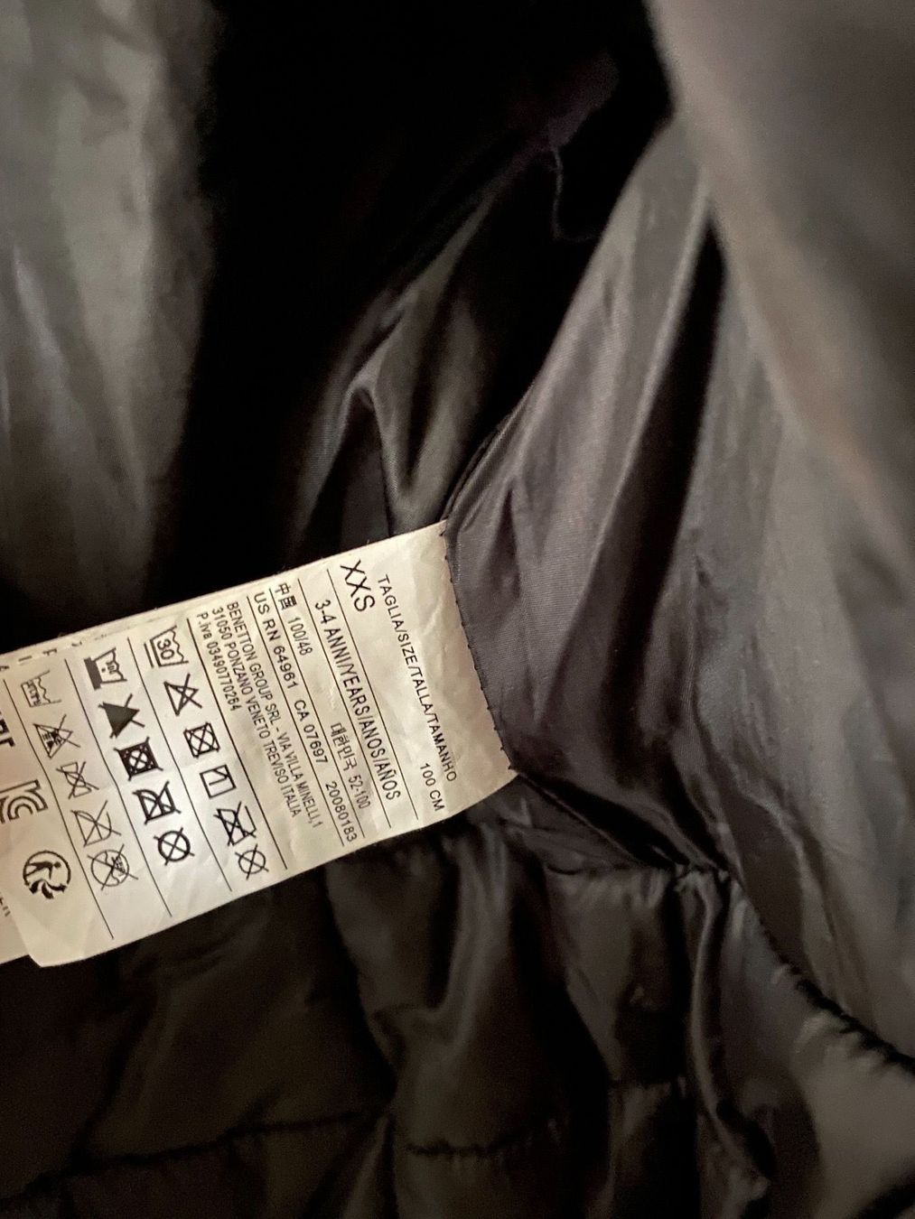 Benetton Vestes & Manteaux: Daunenjacke Benetton – D'occasion à Grenchen par O.r.i.g. 3