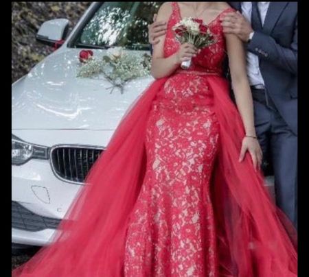 Abendkleid rot Grösse S mit Tüllrock neu