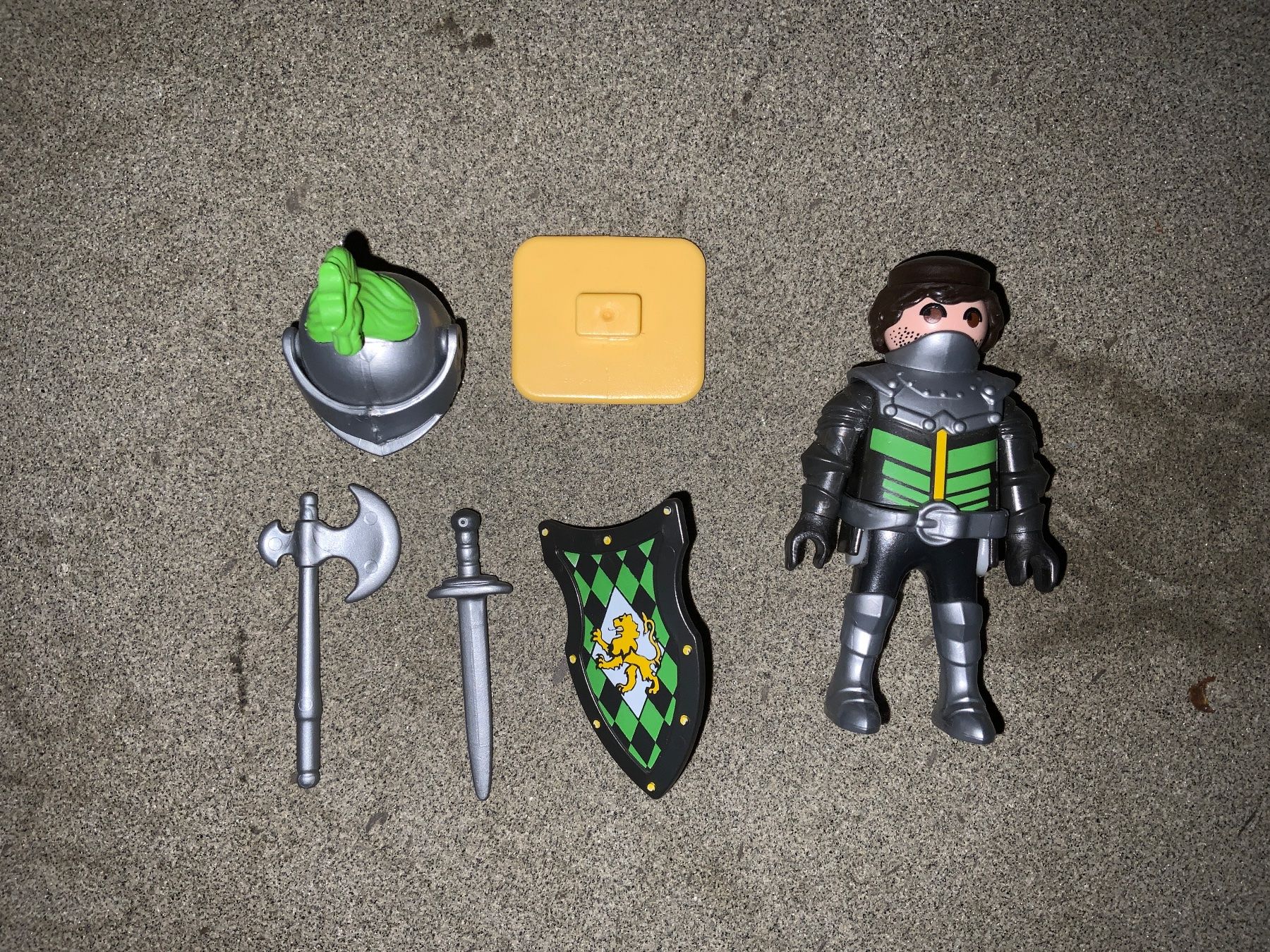 Playmobil Spielzeuge: Playmobil Löwenritter Grün – Gebraucht aus Burgdorf von rainerw07 4