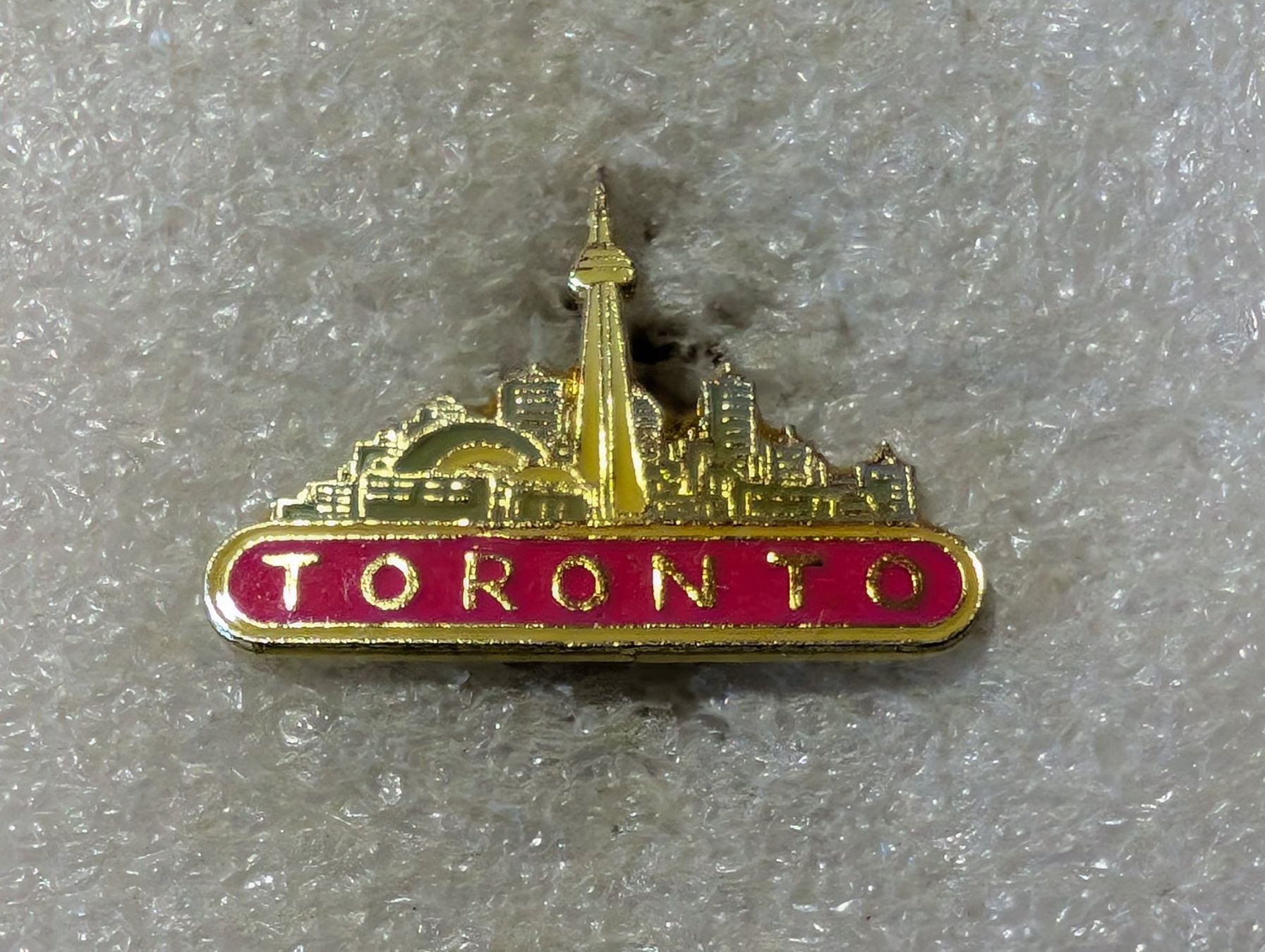 Placchette & Badge: Ansteckpin 181: Toronto – Usato da Oppligen venduto da Pin-Fall-Shop