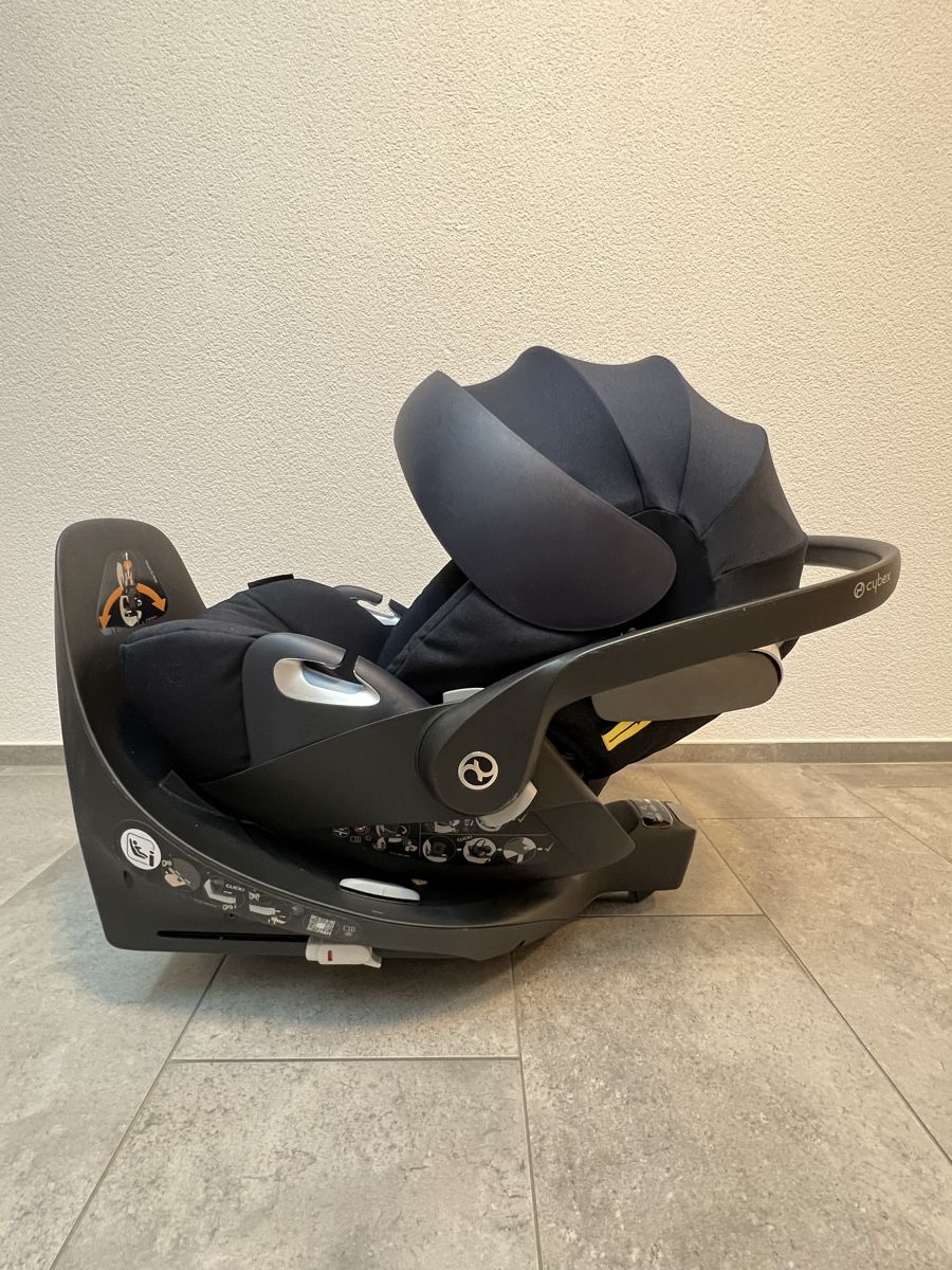 Cybex Seggiolini per auto: Baby Schale Cybex mit Isofix base  – Usato da Wittenbach venduto da Maria_sma 2