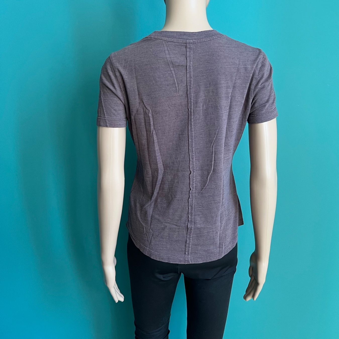 Reebok T-shirt: REEBOK T-Shirt – Usato da Zürich venduto da ClosetQueen 4