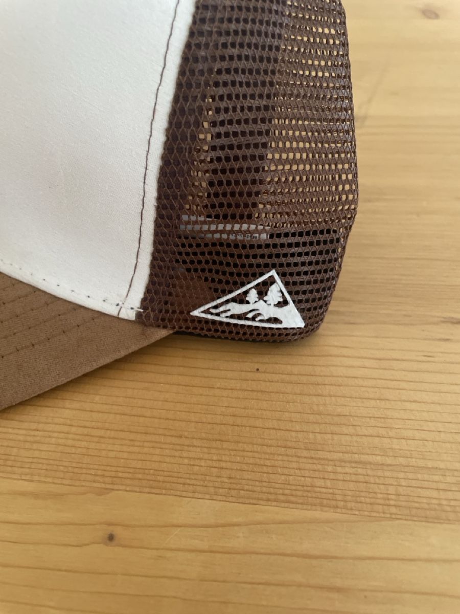 Copricapi, berretti & cappellini: Trucker Cap braun weiss Leder Logo – Usato da Spreitenbach venduto da Gloxinia 1