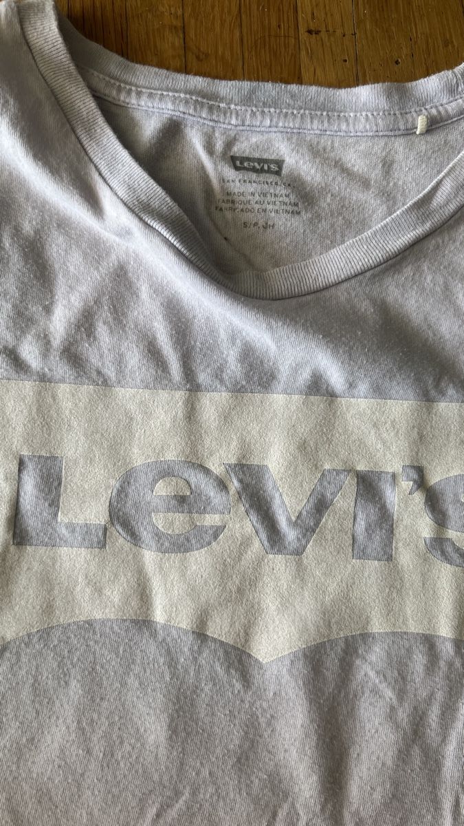 Levi's Camicette, T-shirt & Top: Levi‘s T-Shirt hellviolett Gr. S – Usato da Tagelswangen venduto da Bomu 1