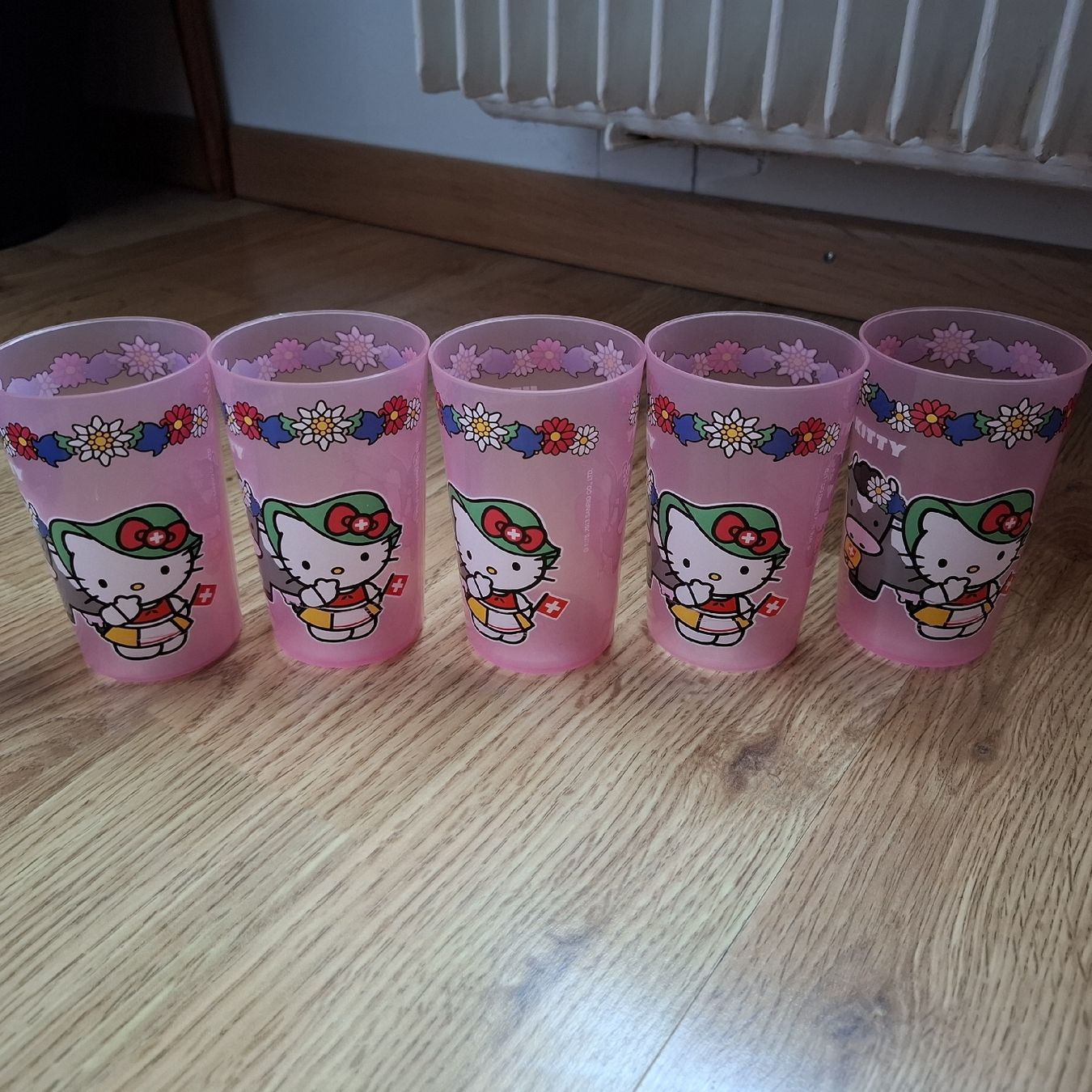 Hello Kitty Geschirrsets: Hello Kitty Trinkset – Gebraucht aus Ettenhausen TG von Gismolio 4