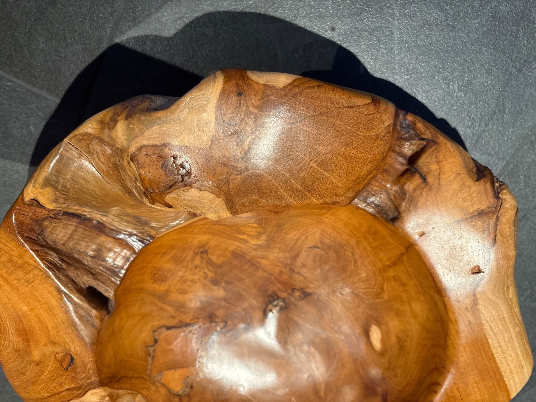 Articoli in legno: Massive Schale aus Teakholz – Nuovo (secondo la descrizione) da Muri AG venduto da ReBoutique 2