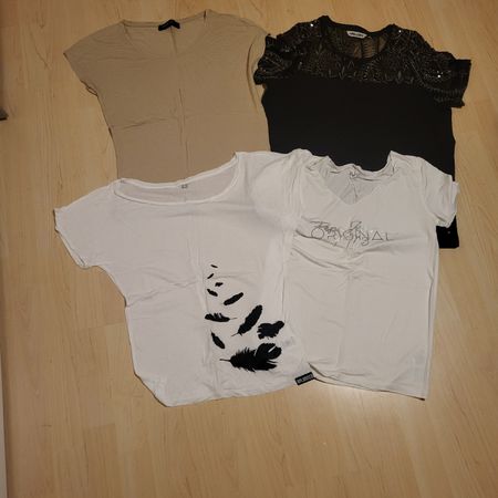 4 T-Shirts (S bis L), Hallhuber, Pepe Jeans, Garcia Jeans..