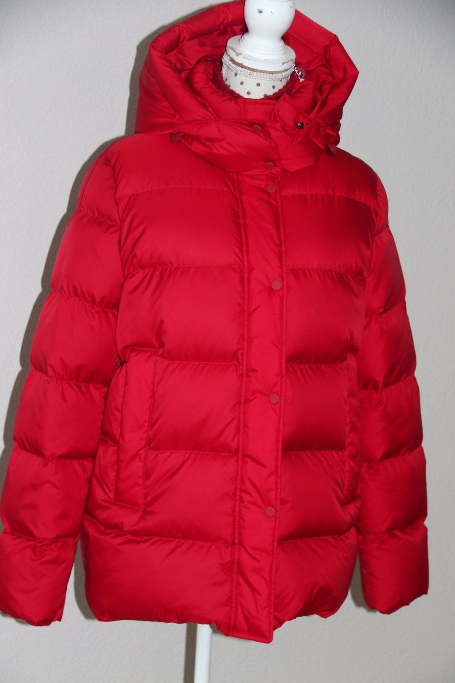 Vestes: Neue Daunen / Winterjacke von MOP eher Gr. 36-38 – Neuf avec emballage d'origine à Oberwil-Lieli par Svetlana28 2