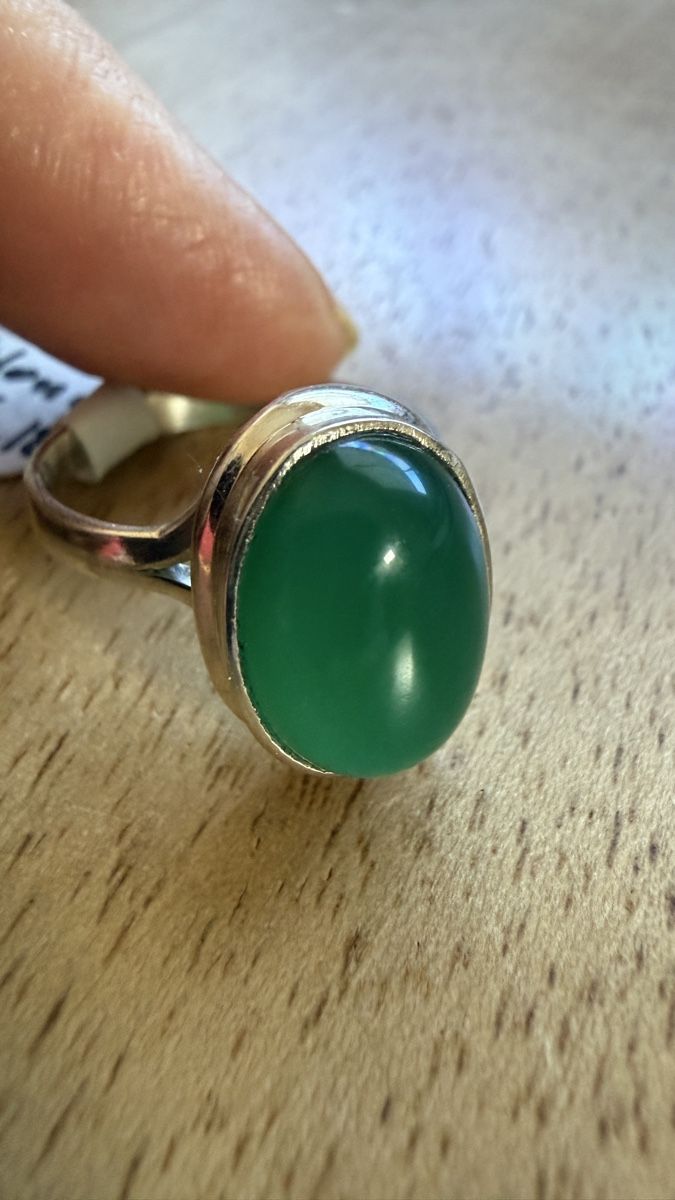 Anelli: Wunderschöner Grünonyx-Ring in Silber, Gr 58 – Nuovo e nell'imballaggio originale da Ebikon venduto da elischka