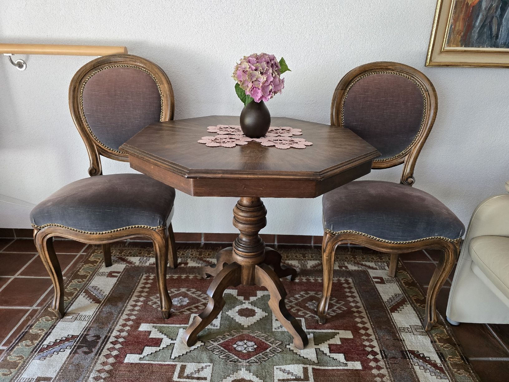 Set di tavolo e panche: Esstisch mit 2 Polsterstühlen im Louis-Philippe-Stil – Usato da Würenlos venduto da Lea.Maria.Hotz