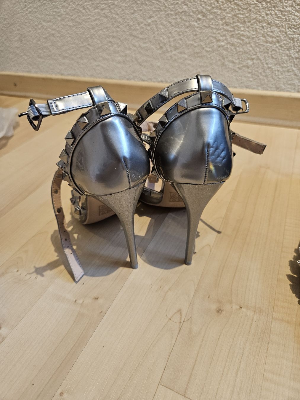 Chaussures femmes: High Heels Supermauro silber – Neuf avec emballage d'origine à Langnau am Albis par Alci68 2