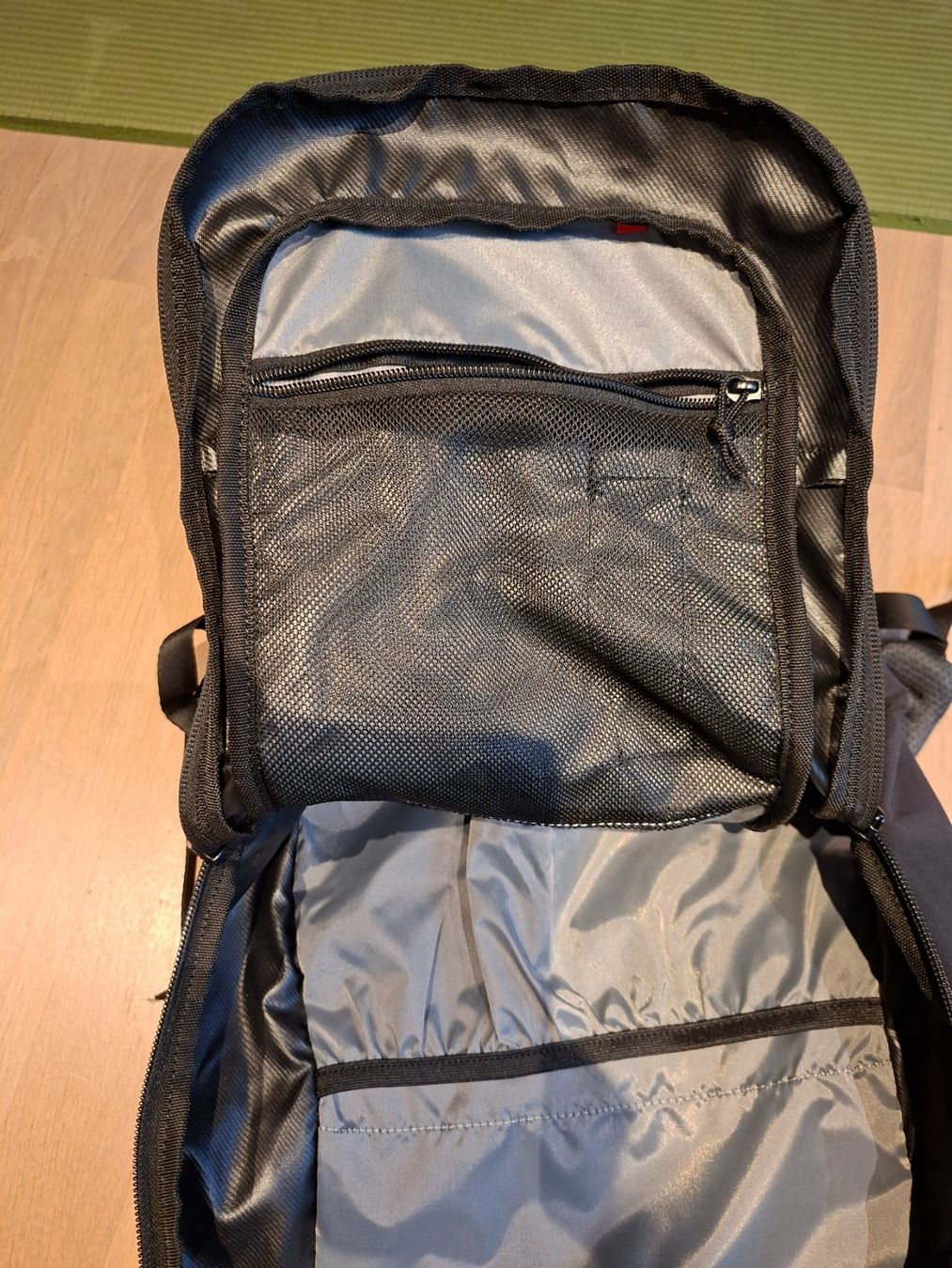 Zaini: Quechua Rucksack 23 l - Komfort Multi-Taschen Polyester – Nuovo e nell'imballaggio originale da Buchberg venduto da Twity_17 1