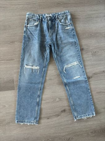 Pull & Bear Ripped Jeans – Grösse 44