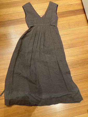 Damen Kleid WEEKEND MaxMara braun Leinen Grösse 42 Gebraucht