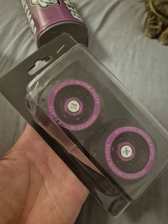 Sonstiges Fahrzeugzubehör: Sturzpad Lila Elox – Neu und originalverpackt aus Bern von sla1992