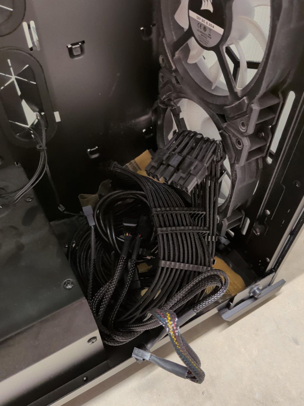 Corsair Custodie: Corsair Crystal 570X RGB PC Gehäuse – Usato da Kriessern venduto da Roman1224 5