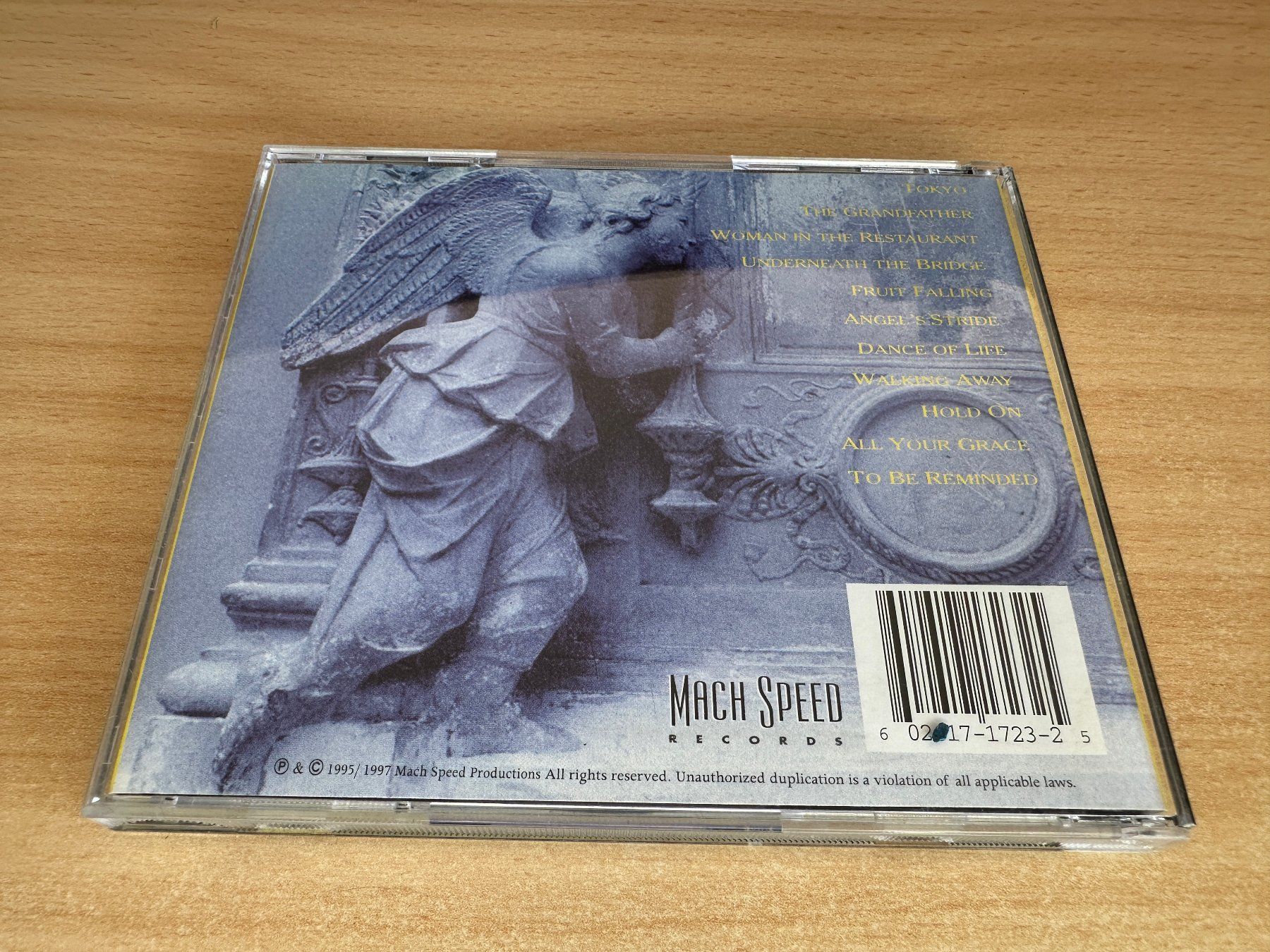 CD: M1 Sara Wheeler - Angel's Stride – Usato da Rikon im Tösstal venduto da Alpenmutz 1
