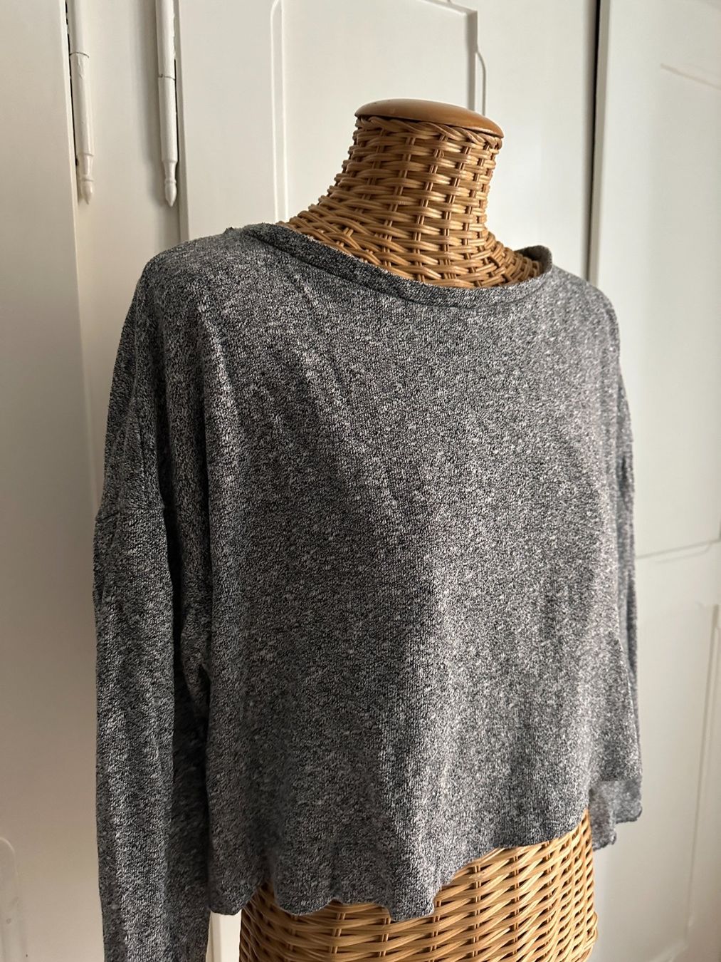 Zara Maglioni & Felpe: ZARA - cropped Langarmshirt meliert M – Usato da Zürich venduto da Diazaio 1