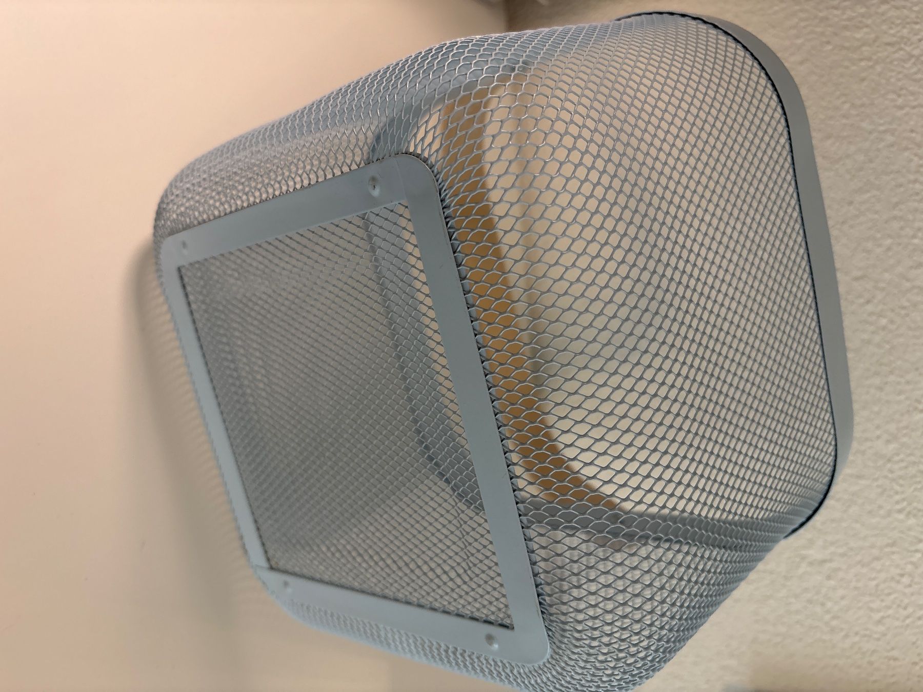 Ikea Autres articles pour la maison: Korb mit Holzgriff hellblau – D'occasion à Bülach par Karuna 3
