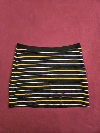 H&M Skirt, size M, striped, summer style.