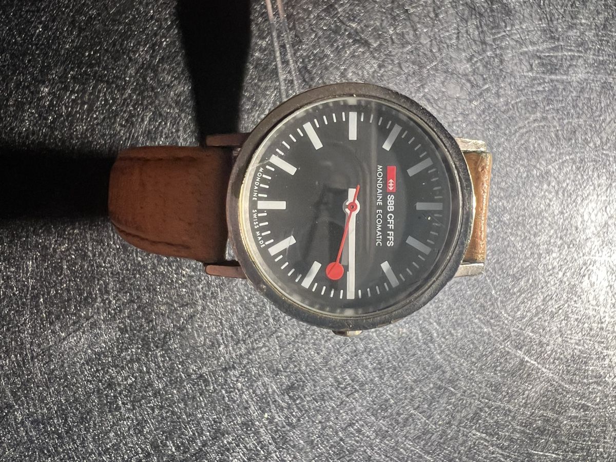 Mondaine Orologi: Mondaine SBB Uhr – Usato da Laufen venduto da groove60 4