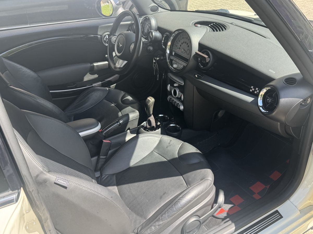 Mini Automobili: Mini jcw 150000km 2008 – Usato da Engelberg venduto da KubaniKatka 6