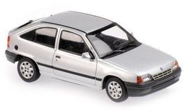 Opel Kadett E Phase II 1989-1991 silber met. / grau     1:43