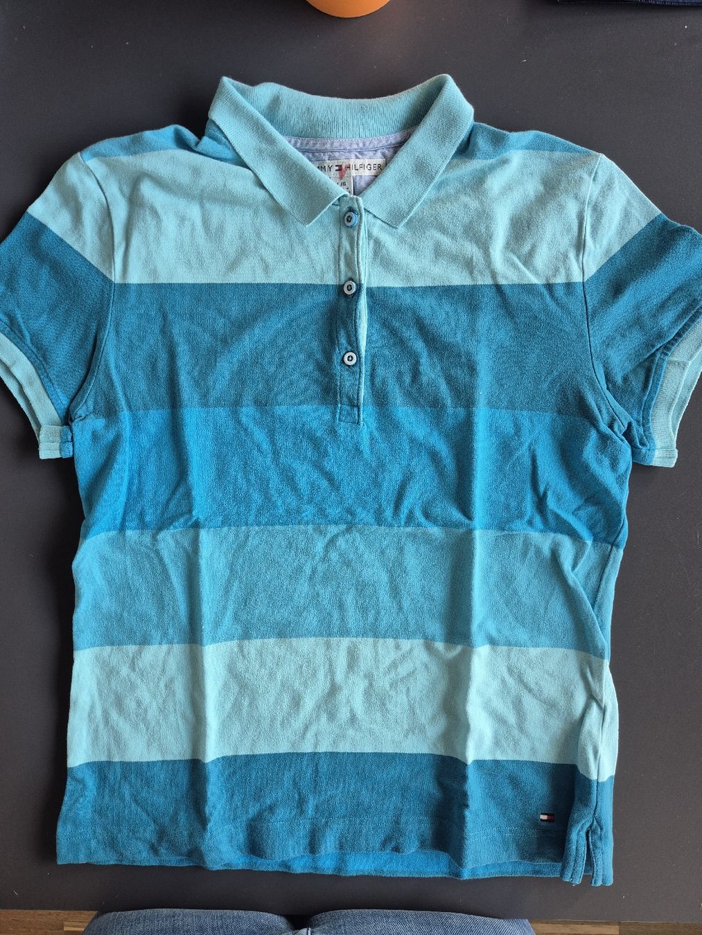 Tommy Hilfiger Polo-Shirts: Tommy Hilfiger Kurzarm Poloshirt – Gebraucht aus Widnau von nuria.ramona
