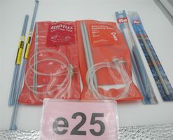 4 Stricknadeln + 2 Häckel, Nr. e25