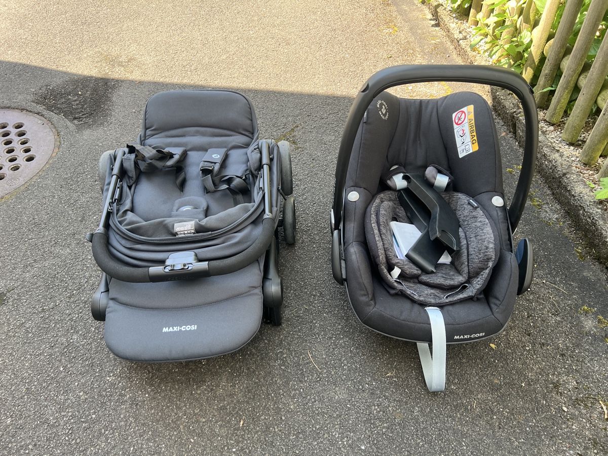 Maxi-Cosi Carrozzine: Maxi-Cosi Lara2 Essential, Pebble Pro u. Adapter – Usato da Ebikon venduto da Geronimo_25 1