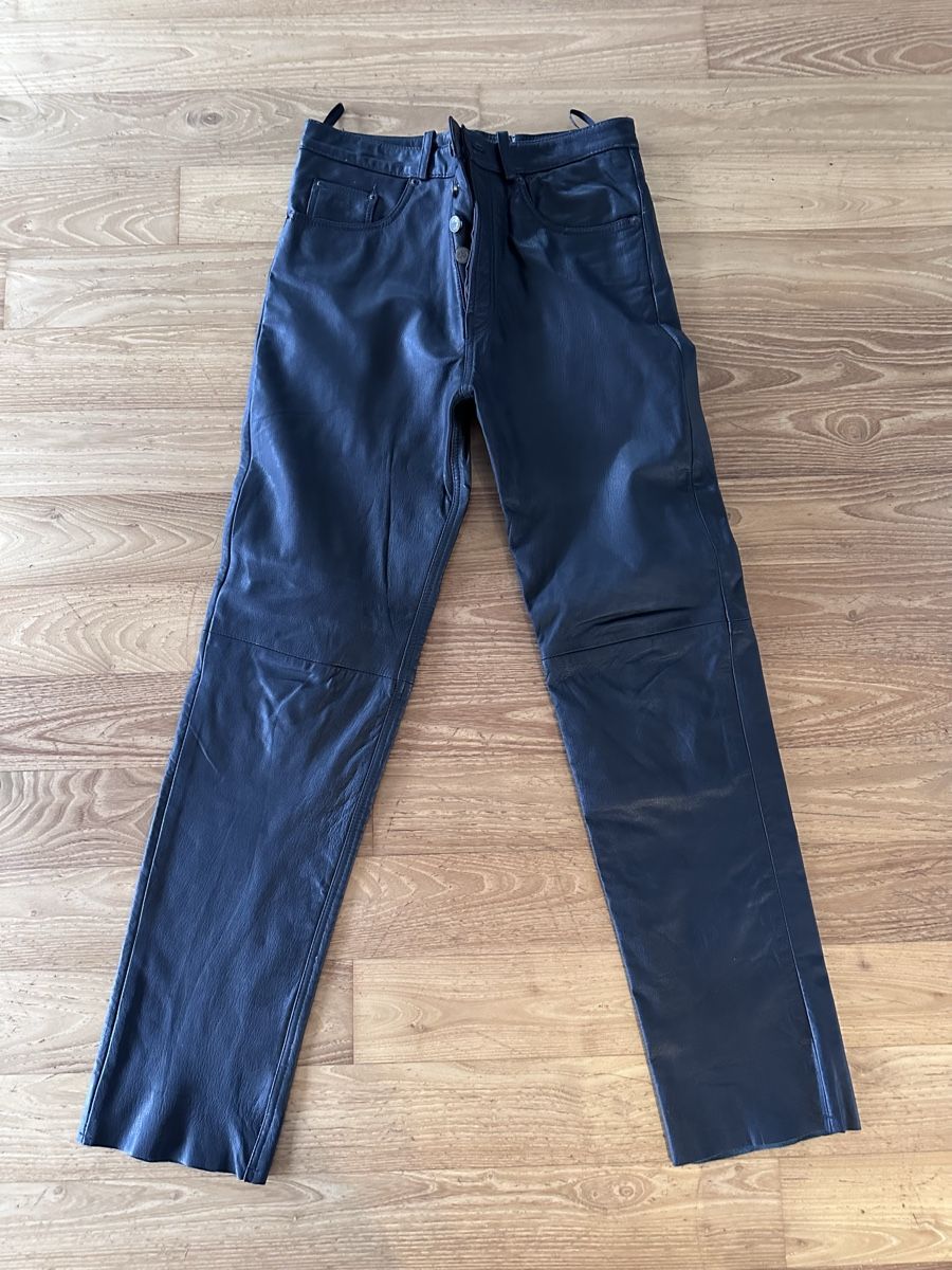 Lotti di vestiti: Leder Set Hose + Weste, Gr. 33 – Usato da Erlinsbach SO venduto da Nuppi66 3