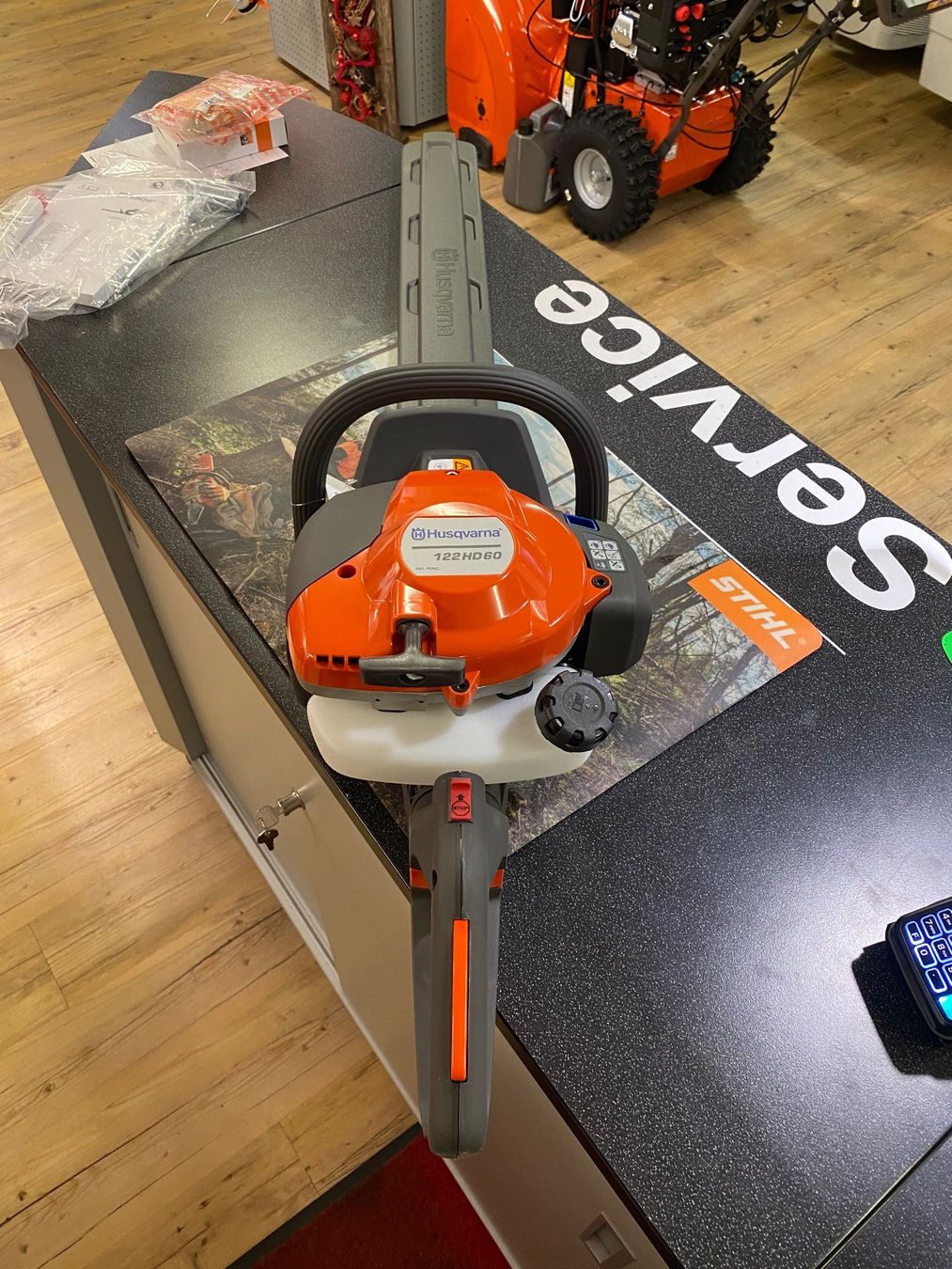 Alle Maschinen: Husqvarna Heckenschere 122HD60 – Neu (gemäss Beschreibung) aus Malters von BachBrun 1