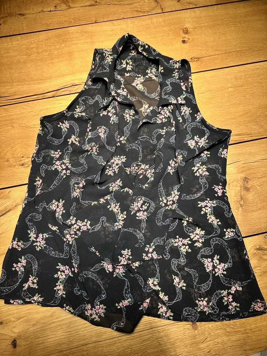 Guess Camicette: Guess ärmellose Bluse – Usato da Oberwil-Lieli venduto da Claudine_1988 6