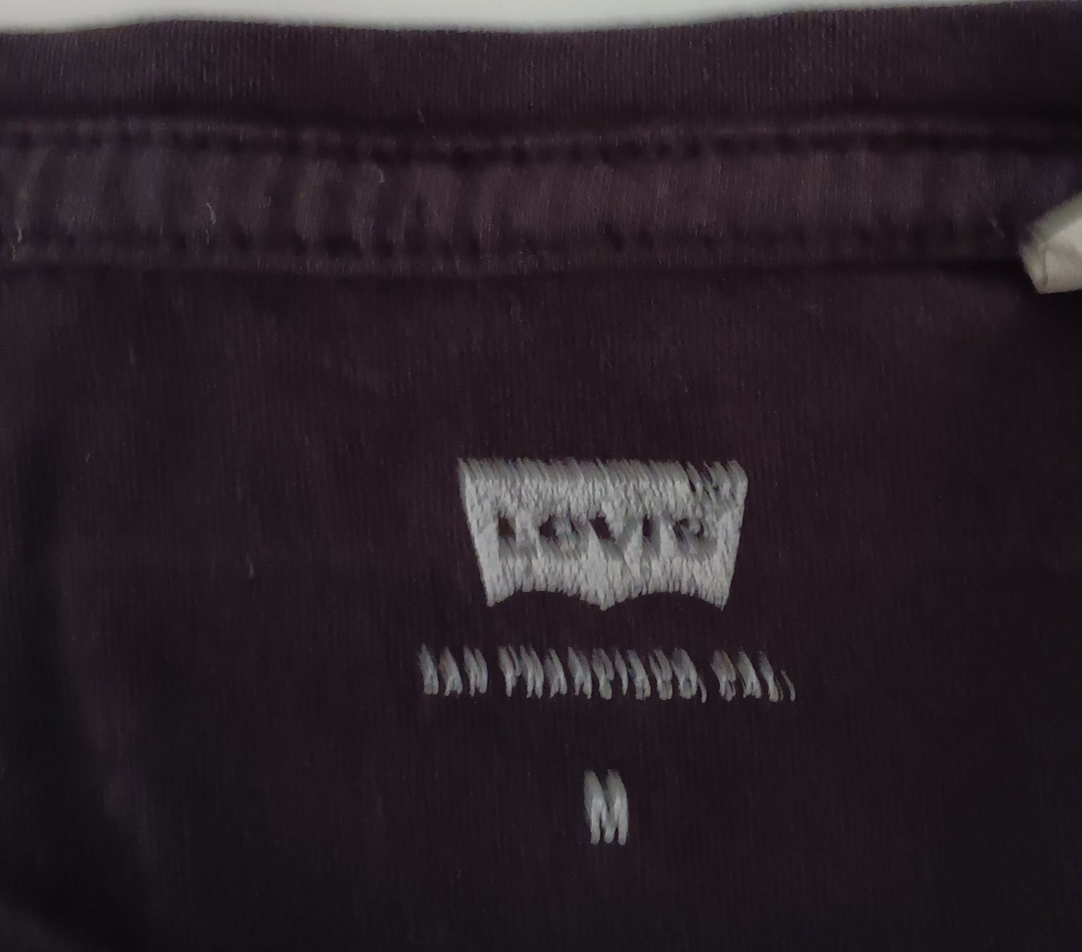 Levi's T-Shirts: T-Shirt LEVIS Damen Gr. M – Gebraucht aus Aarau von Yeeaaah 1
