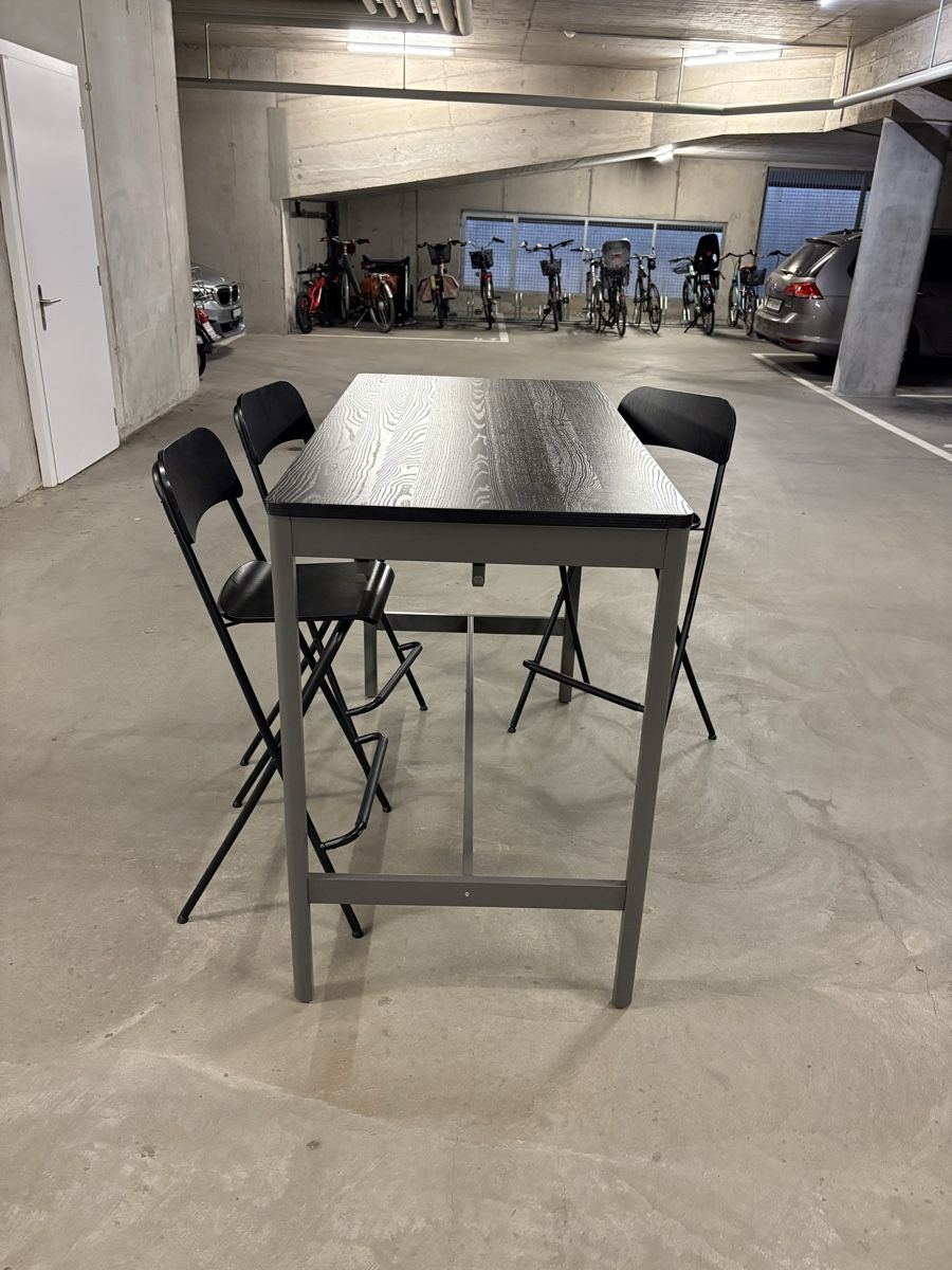 Ikea Set de table et chaises: Table haute avec chaise de bar – D'occasion à Sion par -Guillaume- 1