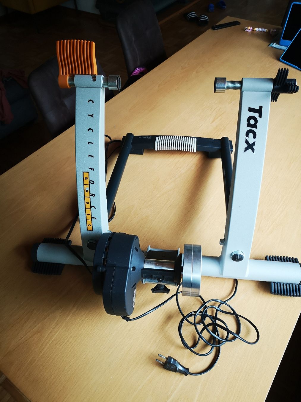 Tacx Hometrainer: Tacx Cycleforce Basic Fahrradtrainer für Indoor-Training – Usato da Grasswil venduto da tobias9891 5