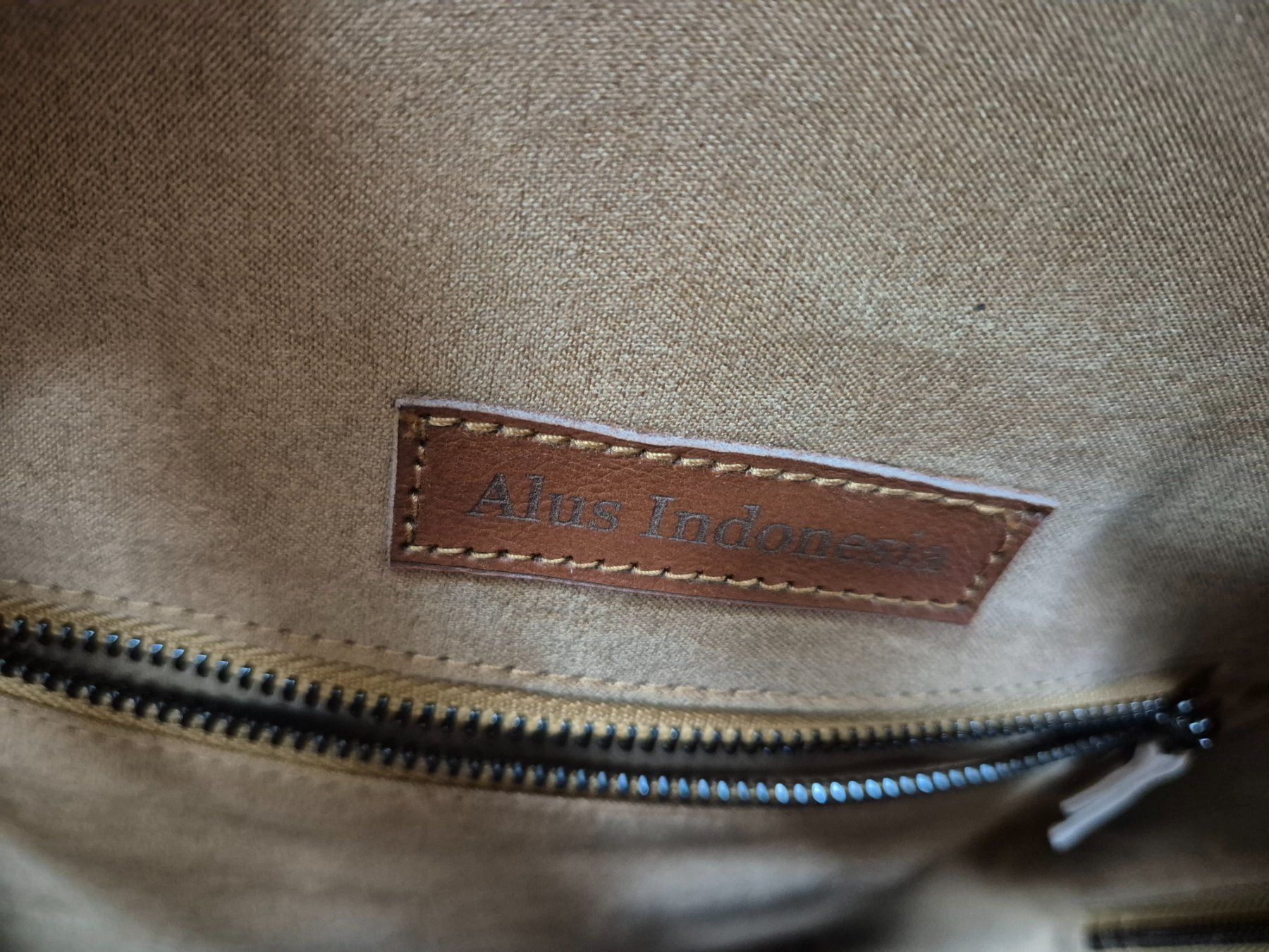 Zaini: Handmade leopard print leather backpack – Usato da Zürich venduto da monadiederich 4