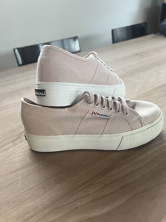 Superga Scarpe da donna: Superga Plateau 39 1/2 neu – Usato da Luzern venduto da Jill_Lu 4