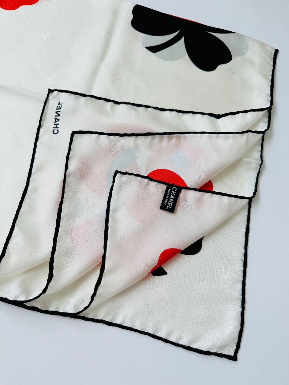 Chanel Foulard & Sciarpe: Chanel foulard – Nuovo (secondo la descrizione) da Pregassona venduto da Reluxuryspace 3