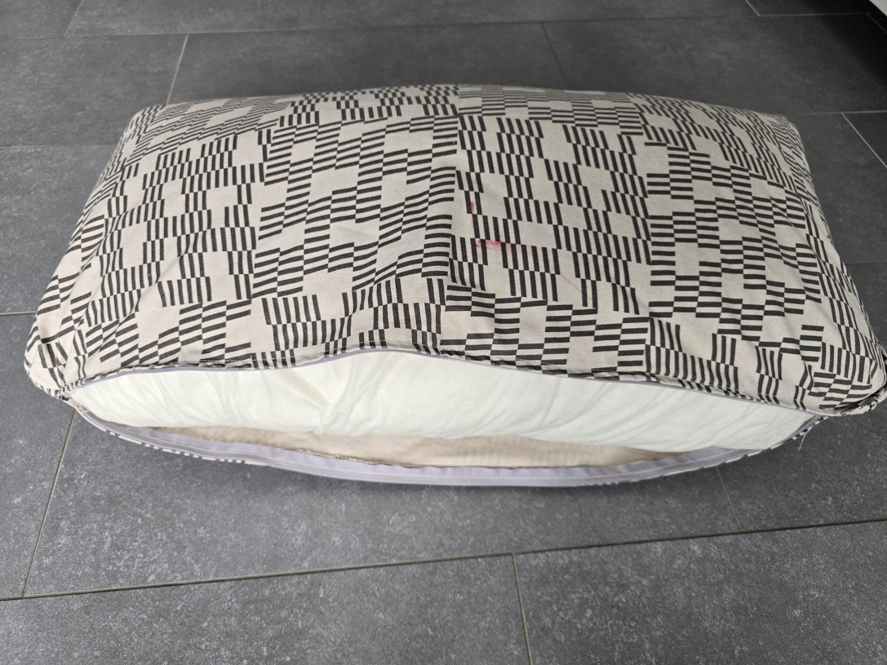 Ikea Cuscini: IKEA Vallentuna 3 Kissen – Usato da Hausen AG venduto da Vugri 1