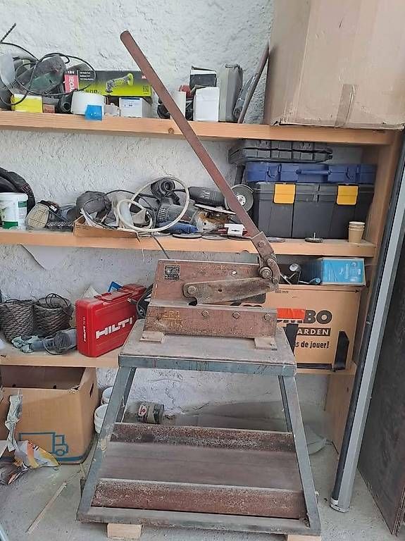 Altro materiale per ufficio: Massicot métal – Usato da Perly venduto da esc_hg92