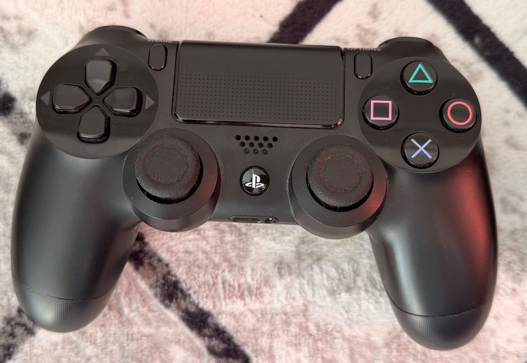 Sony Console: PlayStation 4 / 500 GB / 3 Spiele / Controller – Usato da Frenkendorf venduto da Le_Icemelon 5