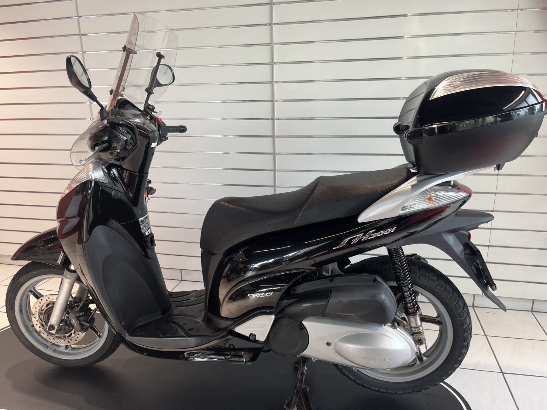 Honda Scooters: HONDA SH300A - ABS – Gebraucht aus Bremgarten AG von AGB11 1