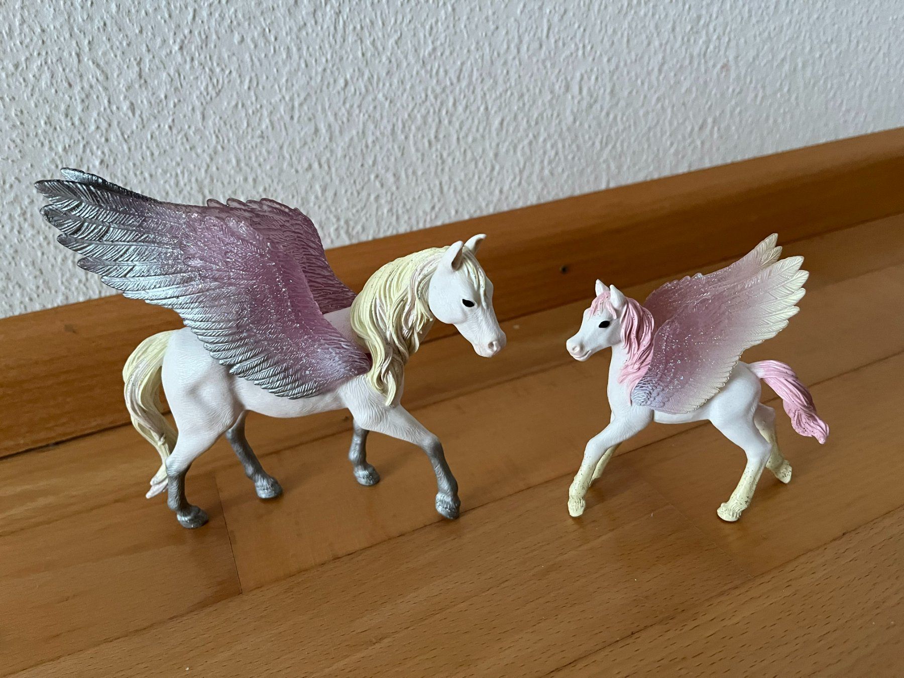 Schleich Giocattoli: Schleich Bayala - Pegasus mit Fohlen – Usato da Muttenz venduto da Juvenile33 1