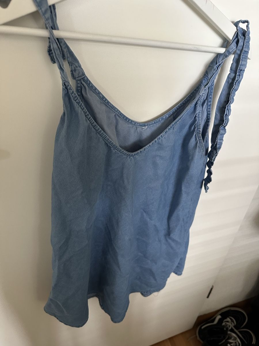 Chemisiers: Sommertop, Jeans, Hellblau, Grösse L-Xl – D'occasion à Reinach BL par Alles_muss_weg00 1