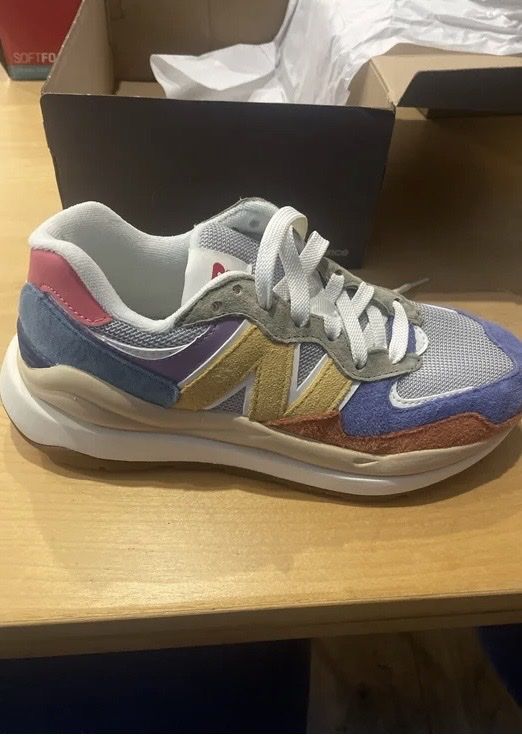 Scarpe da donna: New Balance Sneaker Damen – Nuovo (secondo la descrizione) da Büsserach venduto da JNW013
