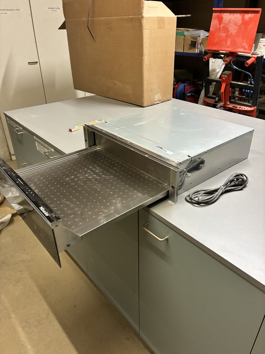 Miele Appareils de cuisine: Wärmeschublade  – Neuf (Voir description) à Waldenburg par knu_pm8x 2