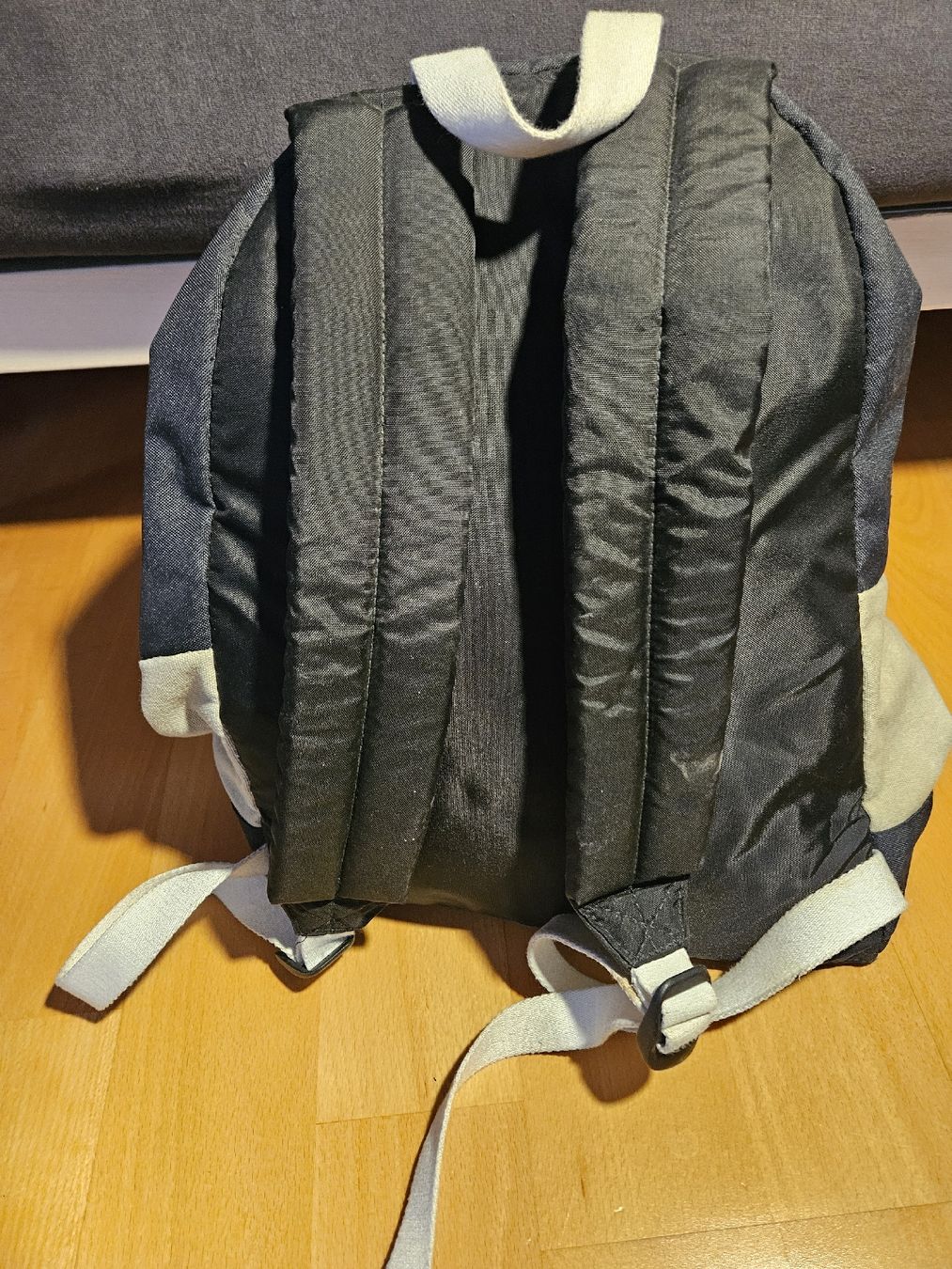 Eastpak Zaini: Eastpack Ruclsack – Usato da Nidau venduto da ann_2289 1