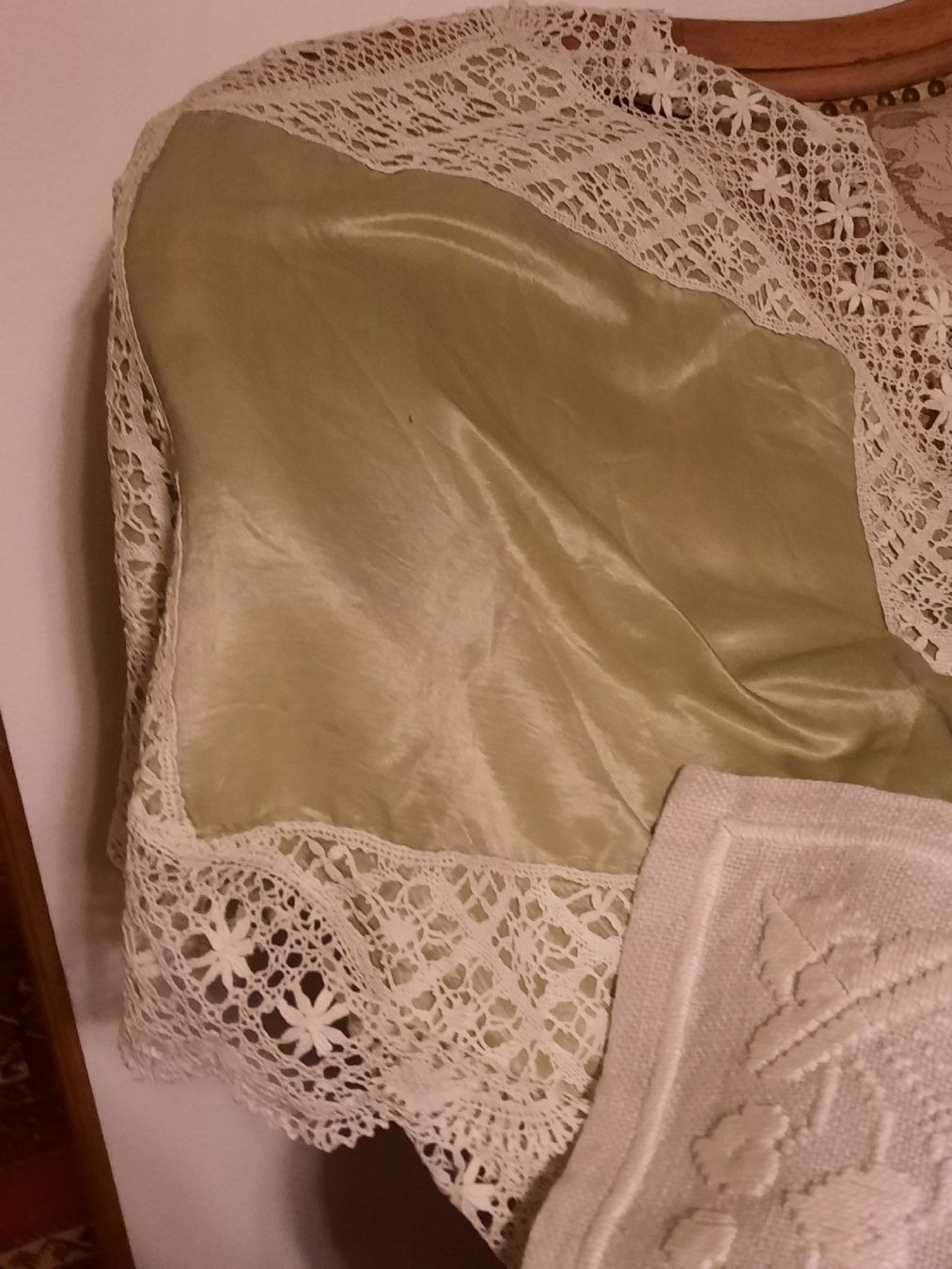 Coperte: 3 ganz schöne Handarbeiten – Usato da Busswil BE venduto da balu37 6